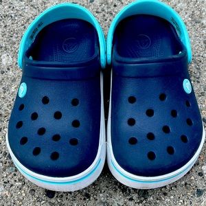 Kids Navy Crocs Sandals
